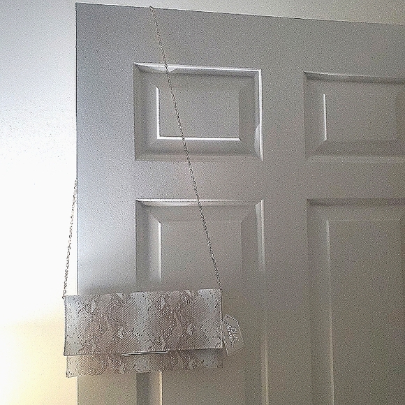 Belle Accessories Gold/Tan Snakeskin Clutch - Picture 7 of 7